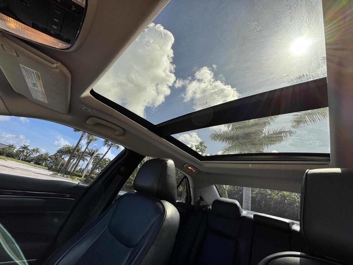 2019 GRAY Chrysler 300 Limited RWD (2C3CCAEG3KH) with an 3.6L V6 SOHC 24V engine, 8A transmission, located at 11170 Summerlin Square Dr., Fort Myers Beach, FL, 33931, (239) 999-7777, 26.493546, -81.941628 - Photo#10