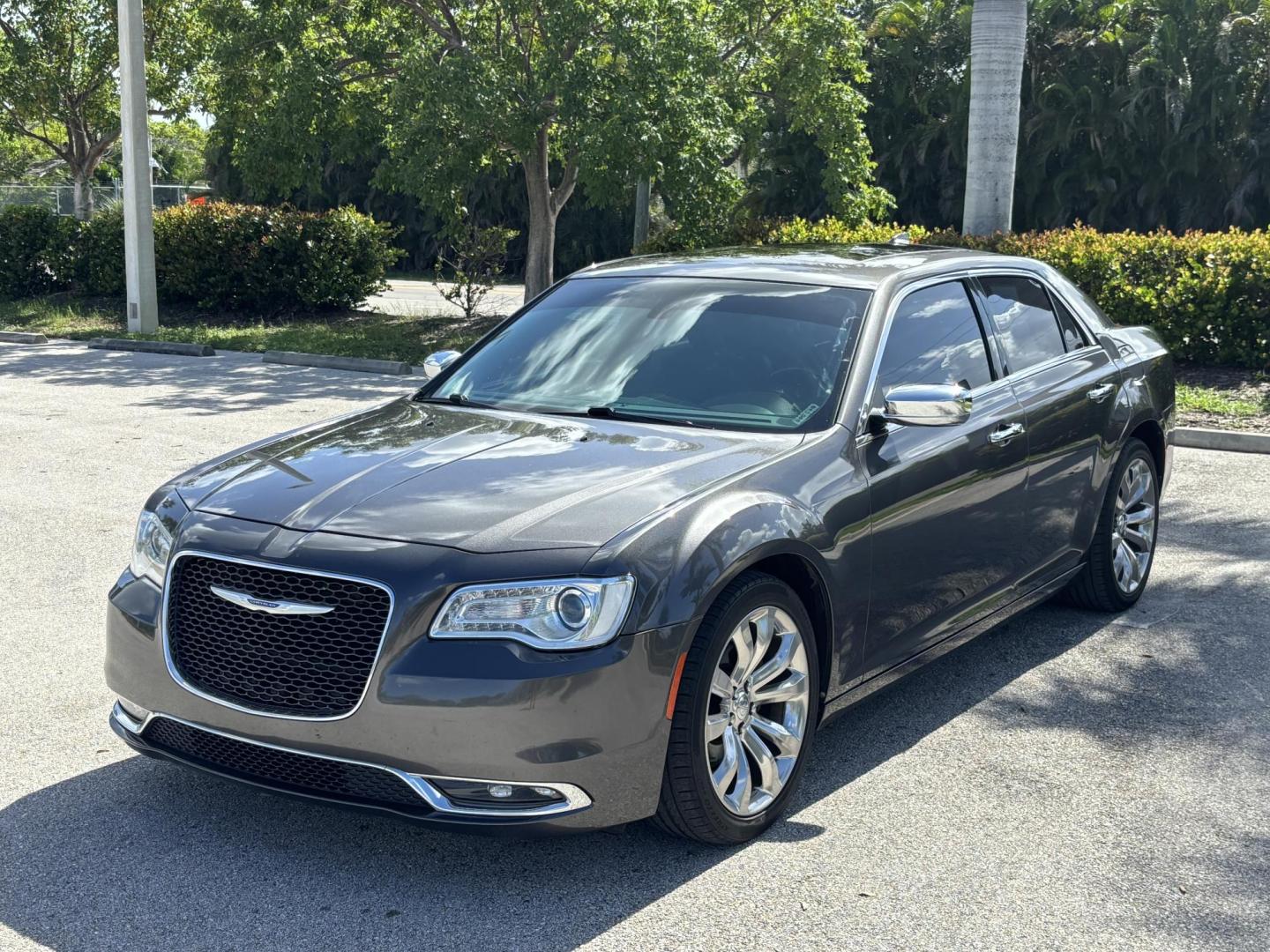 2019 GRAY Chrysler 300 Limited RWD (2C3CCAEG3KH) with an 3.6L V6 SOHC 24V engine, 8A transmission, located at 11170 Summerlin Square Dr., Fort Myers Beach, FL, 33931, (239) 999-7777, 26.493546, -81.941628 - Photo#0