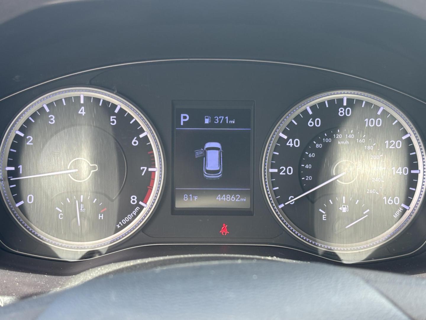 2019 RED Hyundai Santa Fe SE 2.4 (5NMS23AD9KH) with an 2.4L L4 DOHC 16V engine, 8A transmission, located at 11170 Summerlin Square Dr., Fort Myers Beach, FL, 33931, (239) 999-7777, 26.493546, -81.941628 - Photo#19