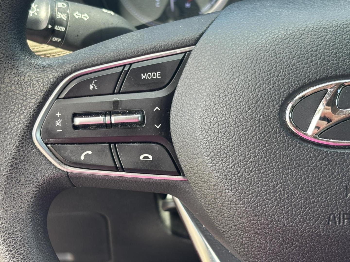 2019 RED Hyundai Santa Fe SE 2.4 (5NMS23AD9KH) with an 2.4L L4 DOHC 16V engine, 8A transmission, located at 11170 Summerlin Square Dr., Fort Myers Beach, FL, 33931, (239) 999-7777, 26.493546, -81.941628 - Photo#20
