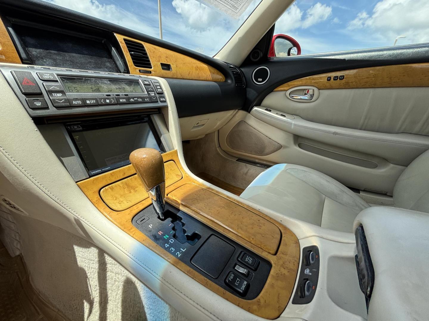 2002 RED /BEIGE Lexus SC 430 Convertible (JTHFN48Y120) with an 4.3L V8 DOHC 32V engine, 5-Speed Automatic Overdrive transmission, located at 11170 Summerlin Square Dr., Fort Myers Beach, FL, 33931, (239) 999-7777, 26.493546, -81.941628 - Carfax Value $12,400 Local Florida Vehicle 37 Service History Records - Photo#25