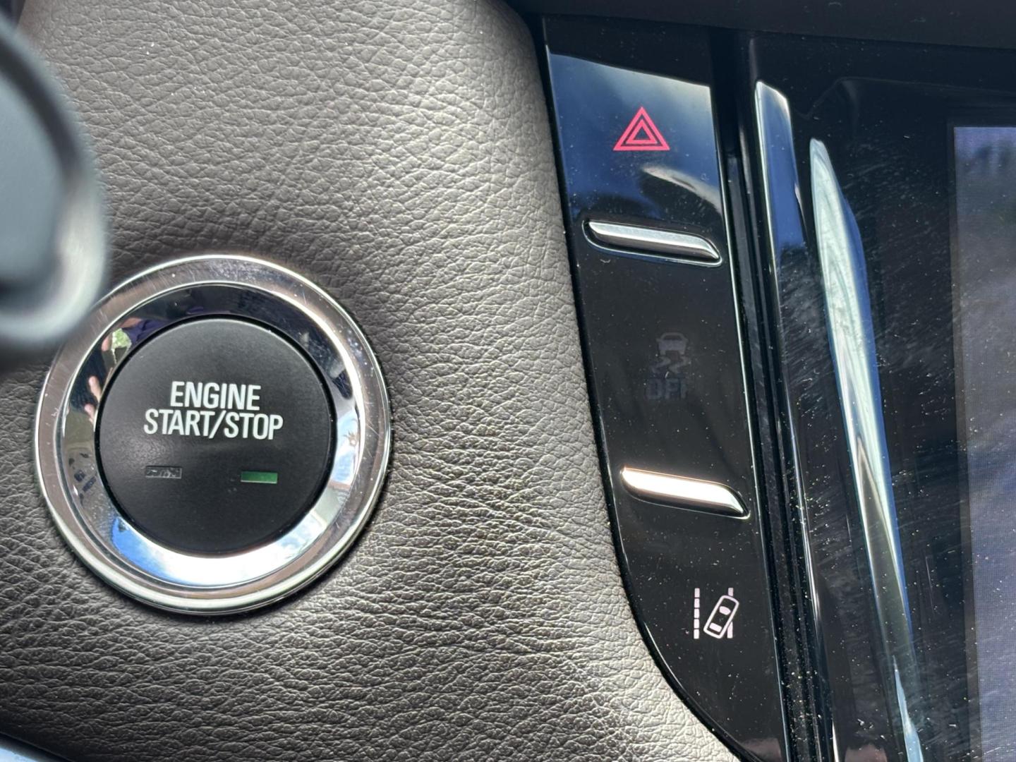 2014 WHITE /TAN Cadillac XTS Premium FWD (2G61P5S37E9) with an 3.6L V6 DOHC 24V engine, 6-Speed Automatic transmission, located at 11170 Summerlin Square Dr., Fort Myers Beach, FL, 33931, (239) 999-7777, 26.493546, -81.941628 - Carfax No Accident No Damage - Photo#28