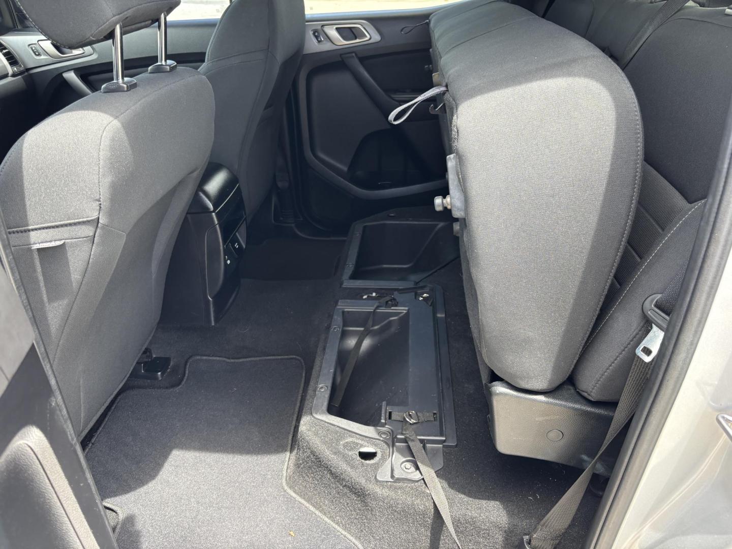 2019 SILVER /CHARCOAL Ford Ranger XLT SuperCrew 2WD (1FTER4EH0KL) with an 2.3L L4 DOHC 16V engine, 10A transmission, located at 11170 Summerlin Square Dr., Fort Myers Beach, FL, 33931, (239) 999-7777, 26.493546, -81.941628 - Carfax 1 Owner - Photo#16