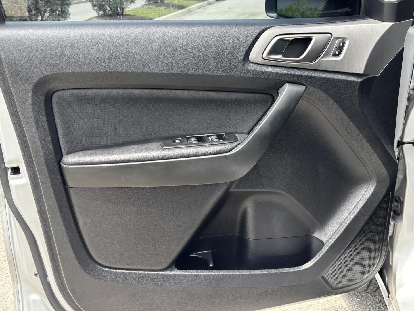 2019 SILVER /CHARCOAL Ford Ranger XLT SuperCrew 2WD (1FTER4EH0KL) with an 2.3L L4 DOHC 16V engine, 10A transmission, located at 11170 Summerlin Square Dr., Fort Myers Beach, FL, 33931, (239) 999-7777, 26.493546, -81.941628 - Carfax 1 Owner - Photo#33