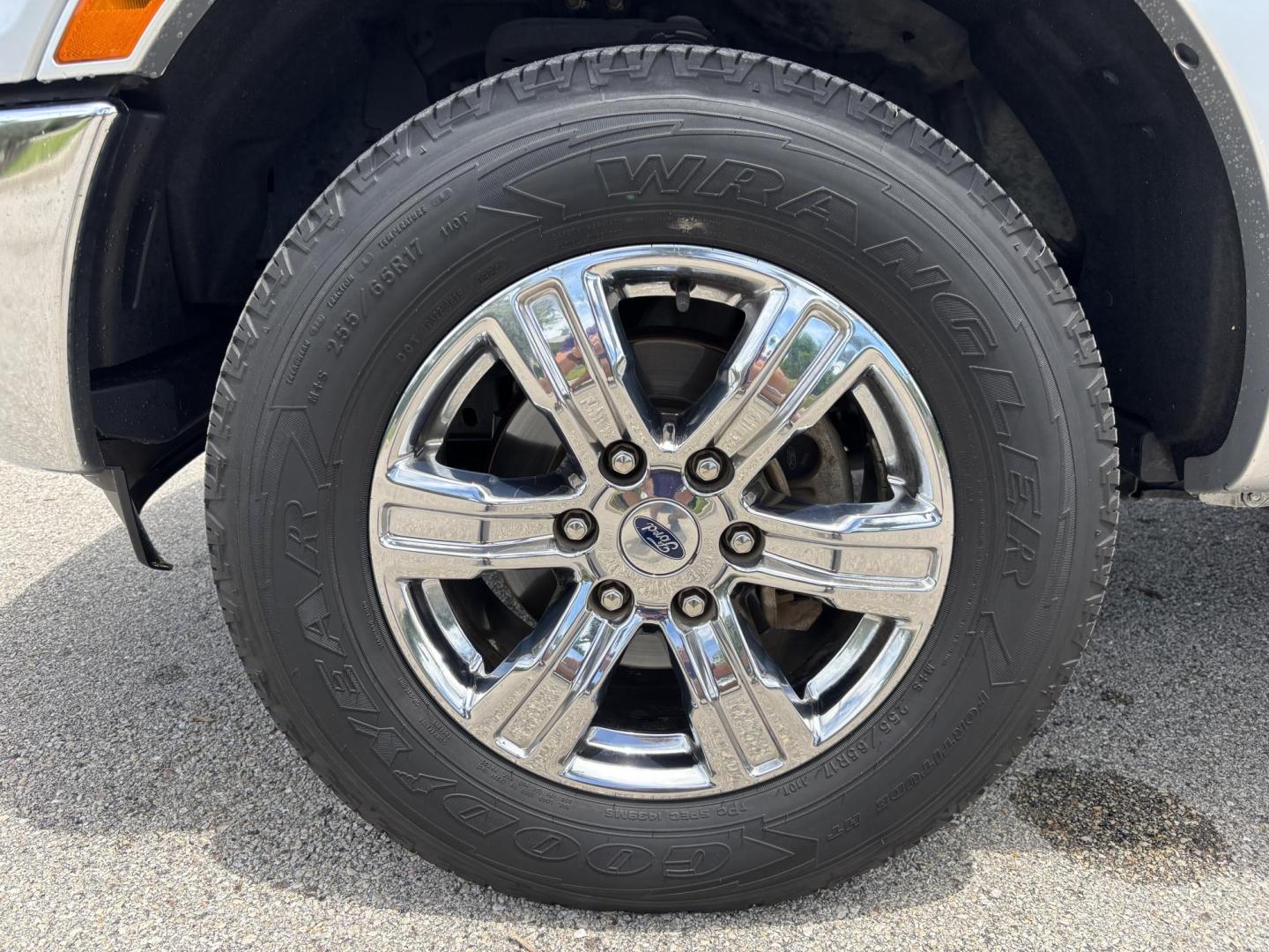 2019 SILVER /CHARCOAL Ford Ranger XLT SuperCrew 2WD (1FTER4EH0KL) with an 2.3L L4 DOHC 16V engine, 10A transmission, located at 11170 Summerlin Square Dr., Fort Myers Beach, FL, 33931, (239) 999-7777, 26.493546, -81.941628 - Carfax 1 Owner - Photo#42